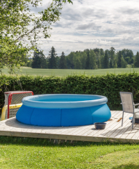 Zahradní bazén se postará o zábavu celé rodiny